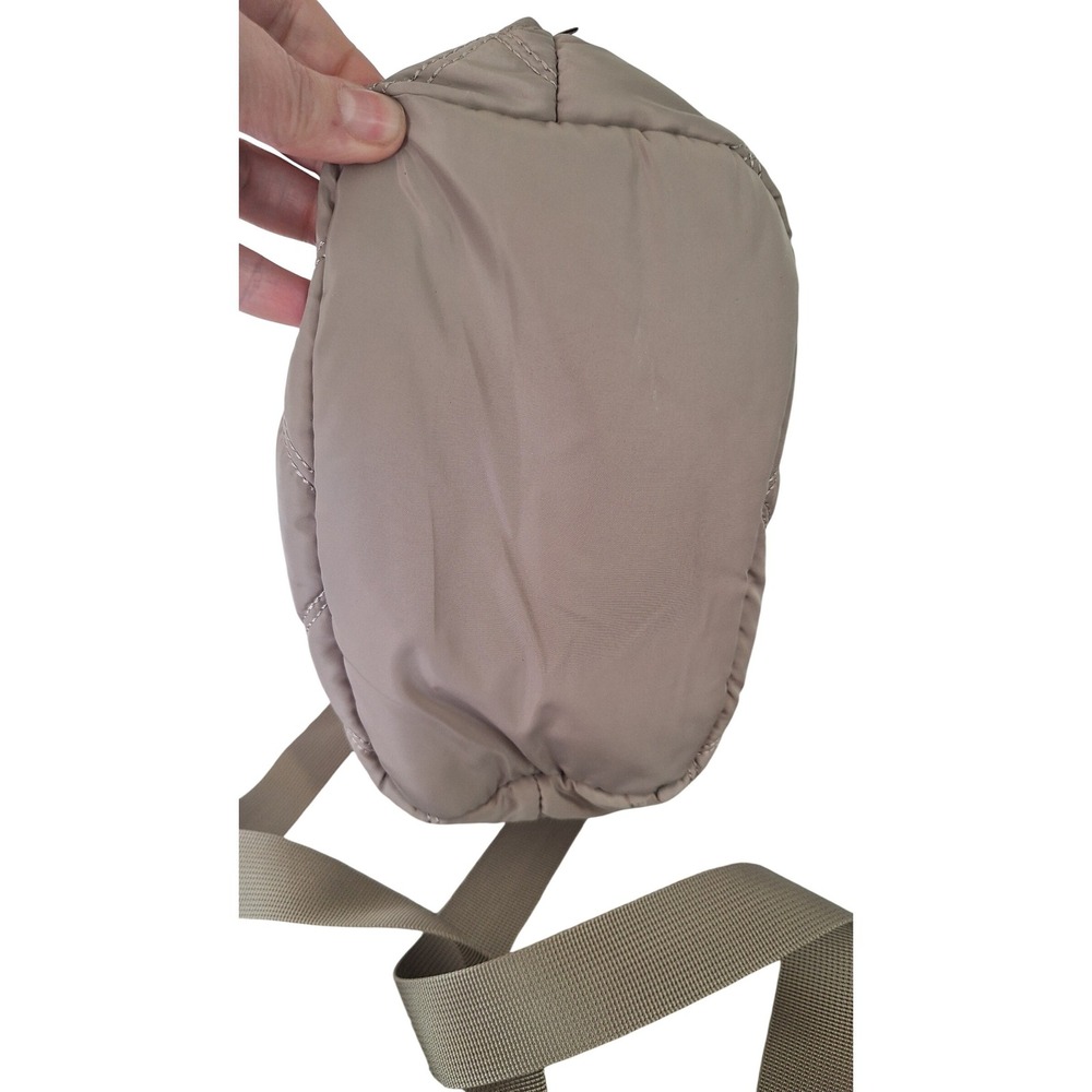 BAGSMART Quilted Travel Crossbody Bag tan color - Picture 7 of 11
